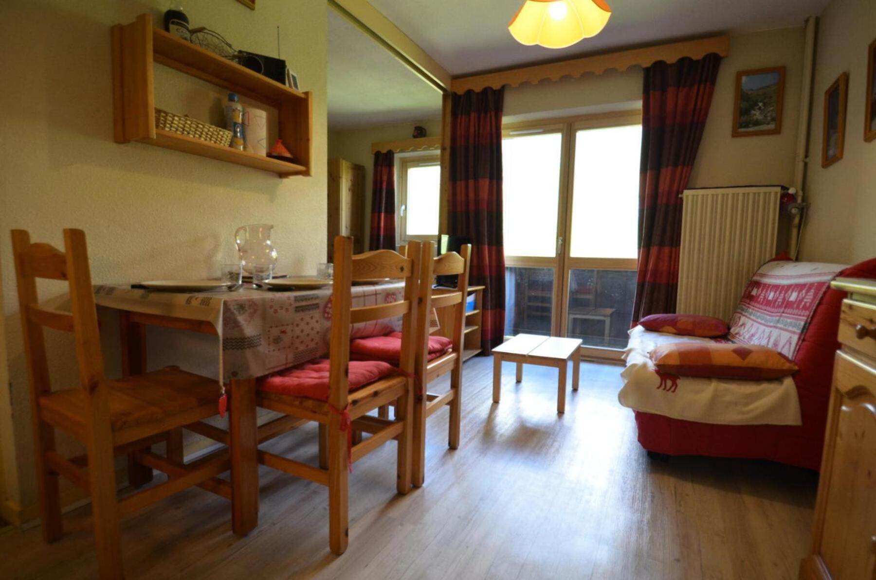 Residence Jetay - Appartement 4 Personnes Avec Vue Sur La Montagne Mae-5604